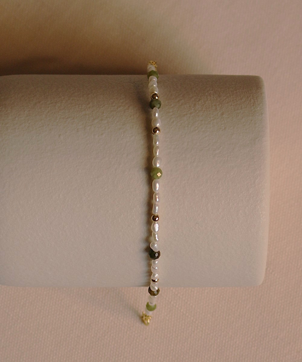 Tranquil Grace Jade Pearl Bracelet
