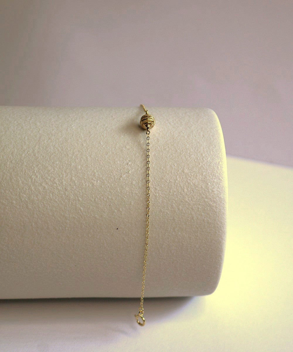 Golden Orb Bracelet