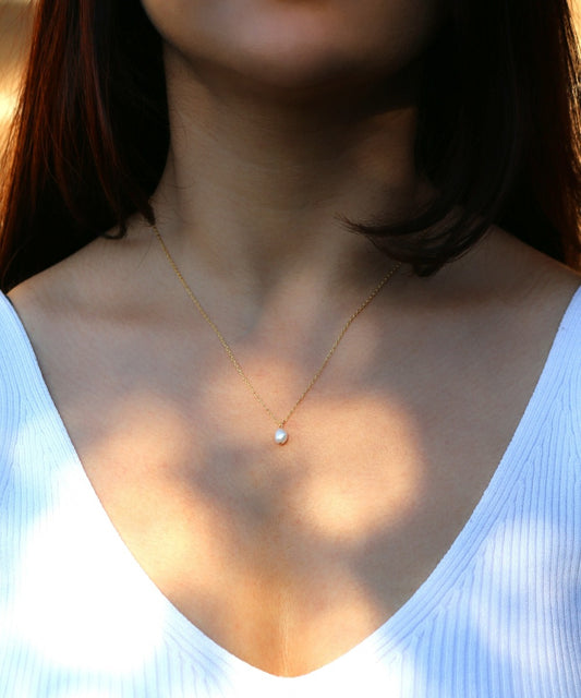 Luna Single Pearl Necklace