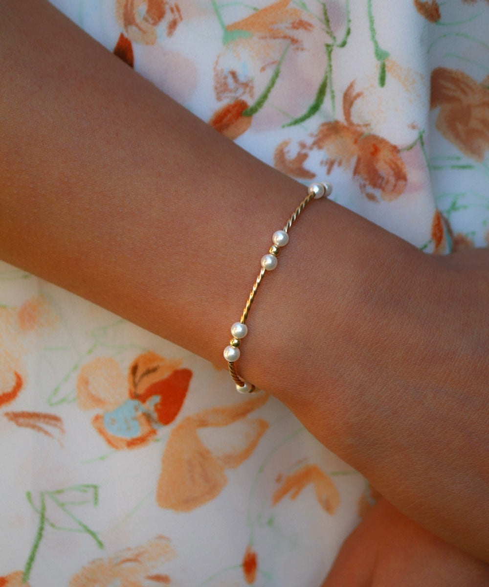 Timeless Gold Bracelet