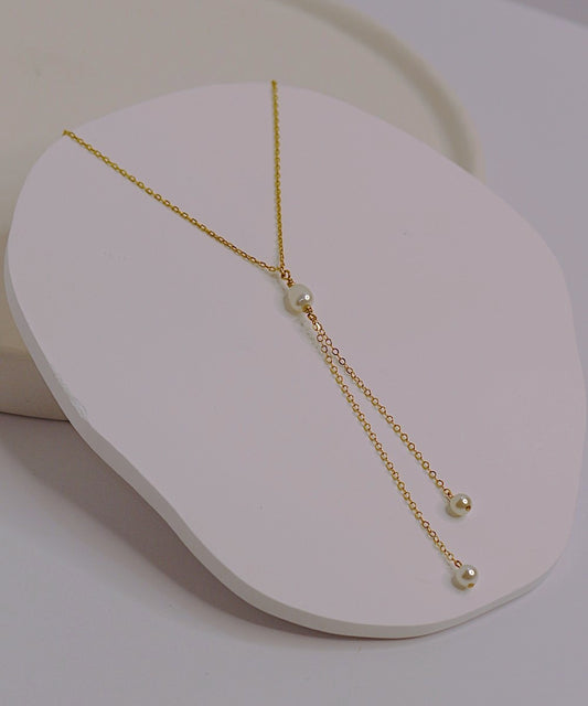 Luna Thread Pearl Necklace