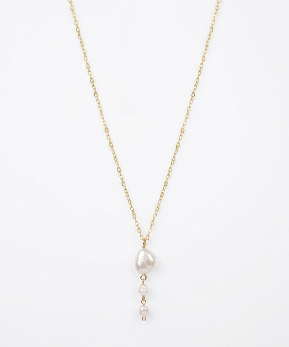 Pearl Pendant Necklace
