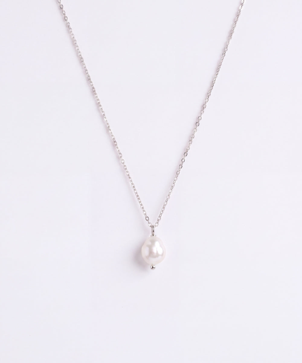 Luna Single Pearl Necklace