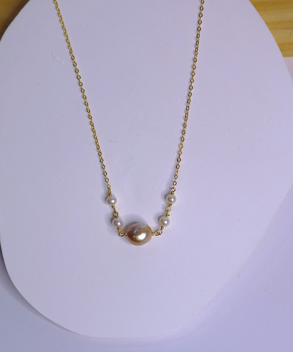Violet Pearl Necklace