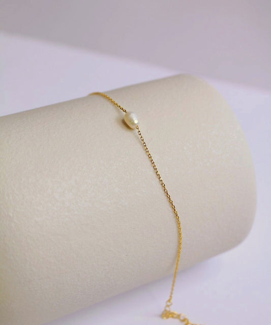 Pearl Embrace Bracelet