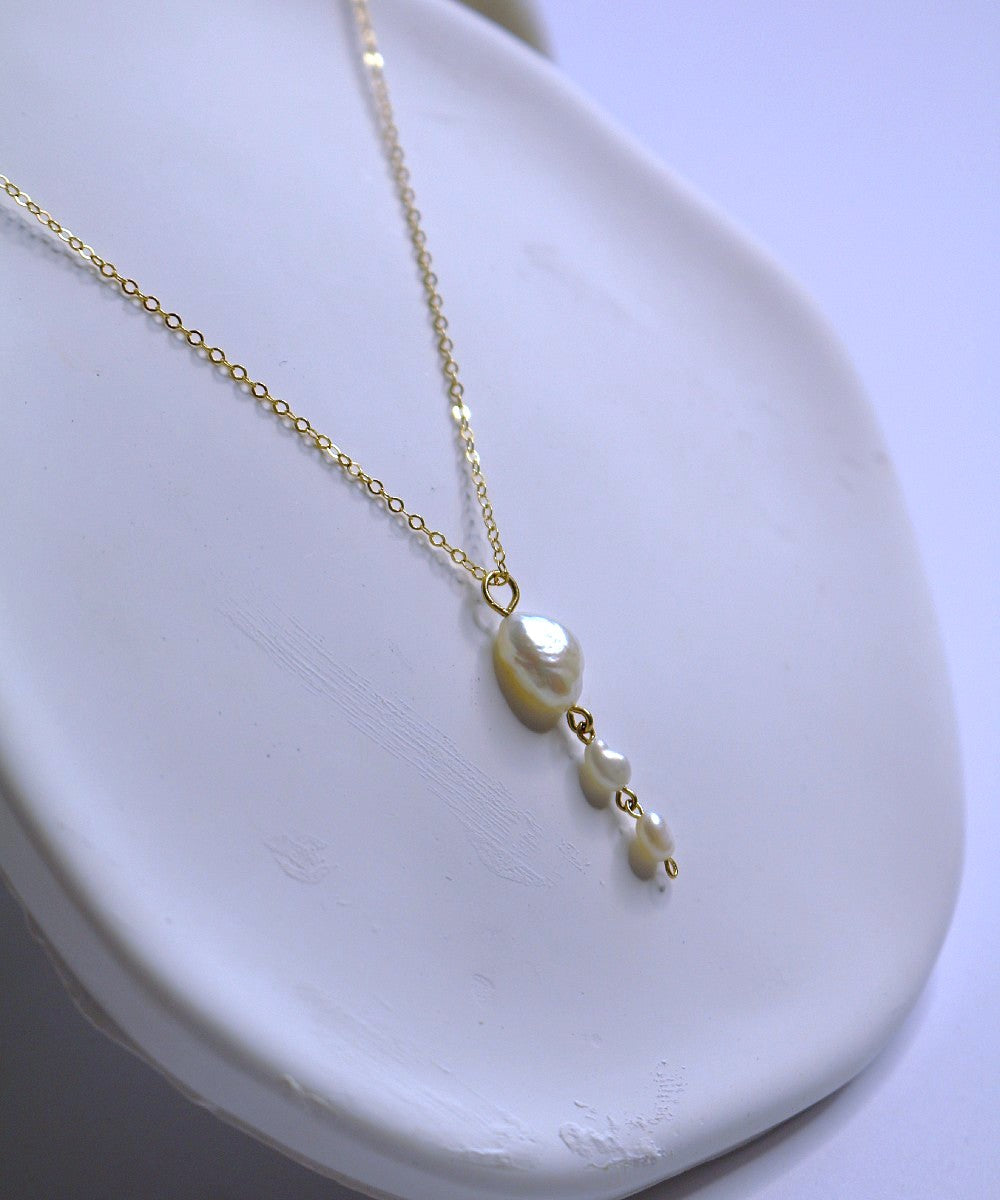 Pearl Pendant Necklace
