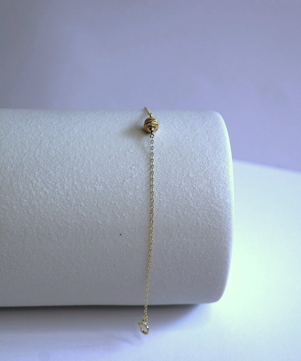 Golden Orb Bracelet