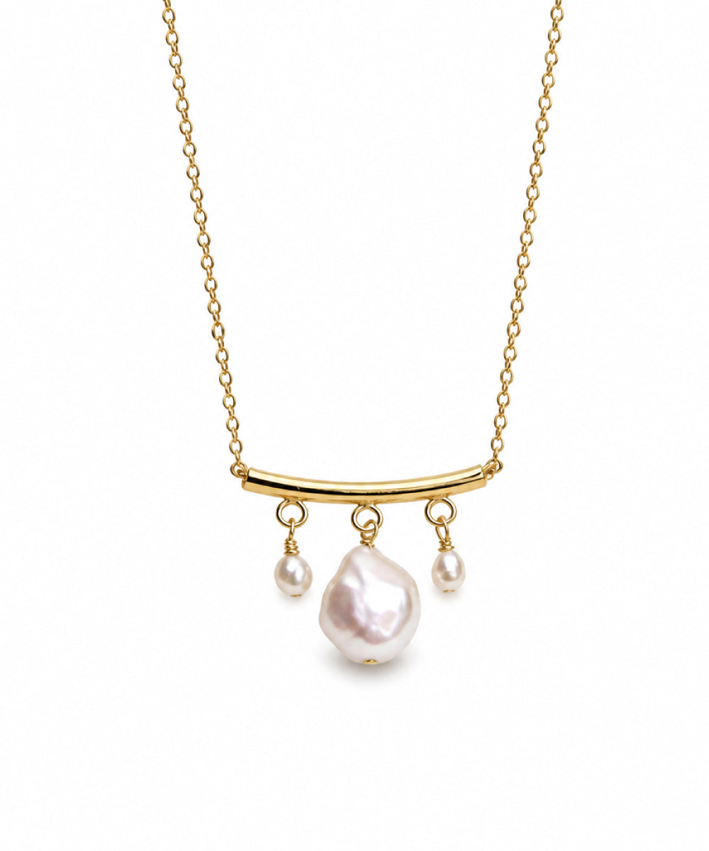 Golden Pearl Pendant Necklace