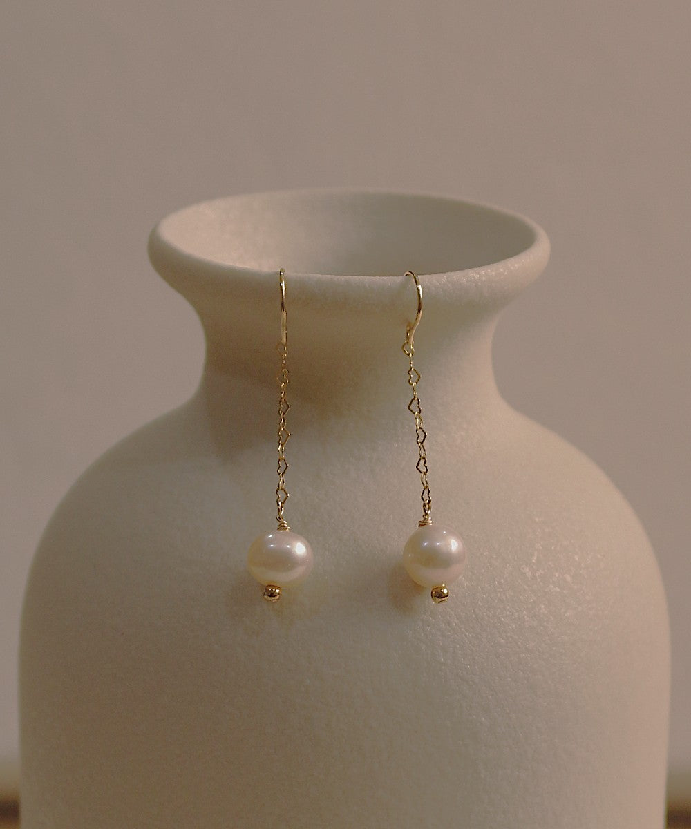 Gold Drift Pearl Earrings