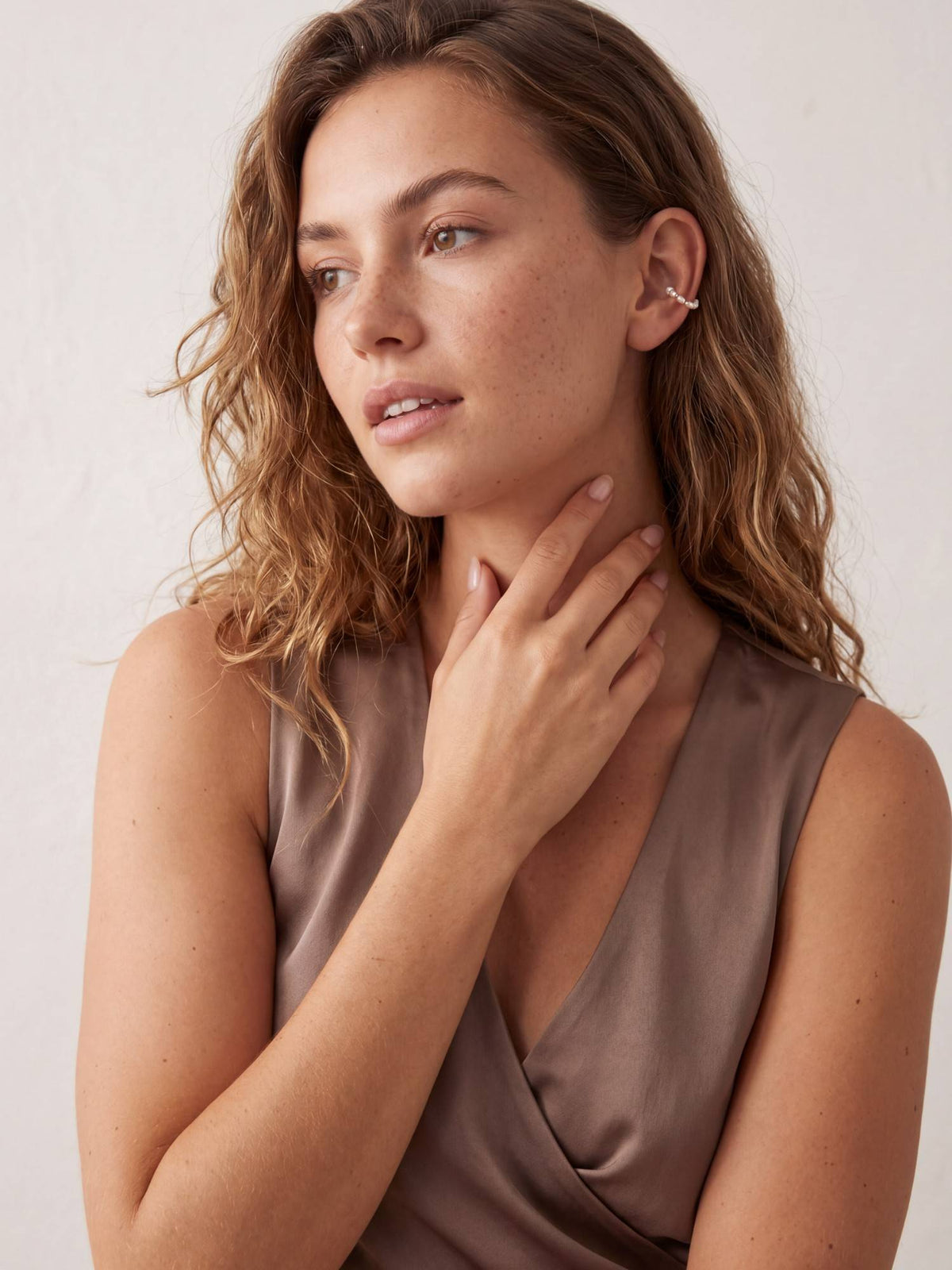 Pearl Embrace Ear Cuff