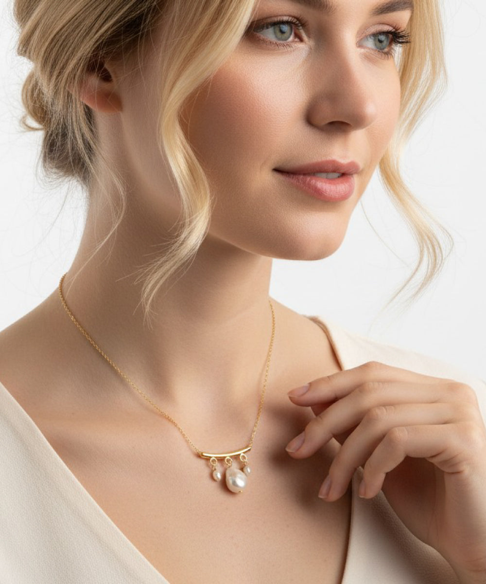Golden Pearl Pendant Necklace