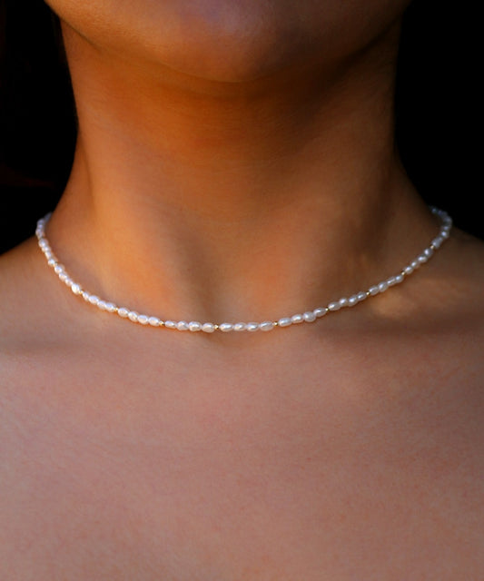 Lustre Line Pearl Choker