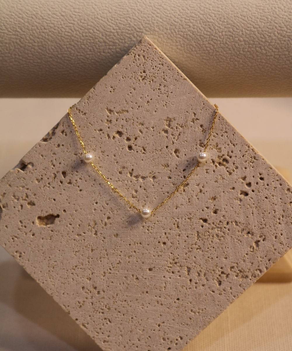 Timeless Radiance Set – Pearl Necklace, Bracelet & Earrings
