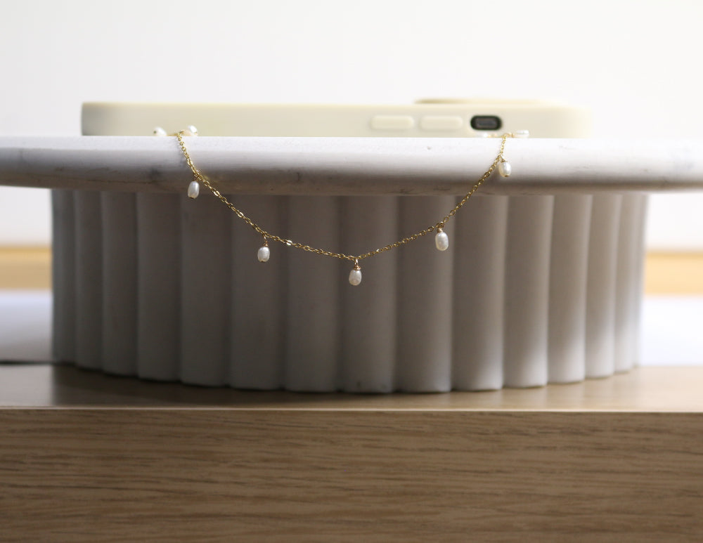 Celeste Drifting Pearl Necklace