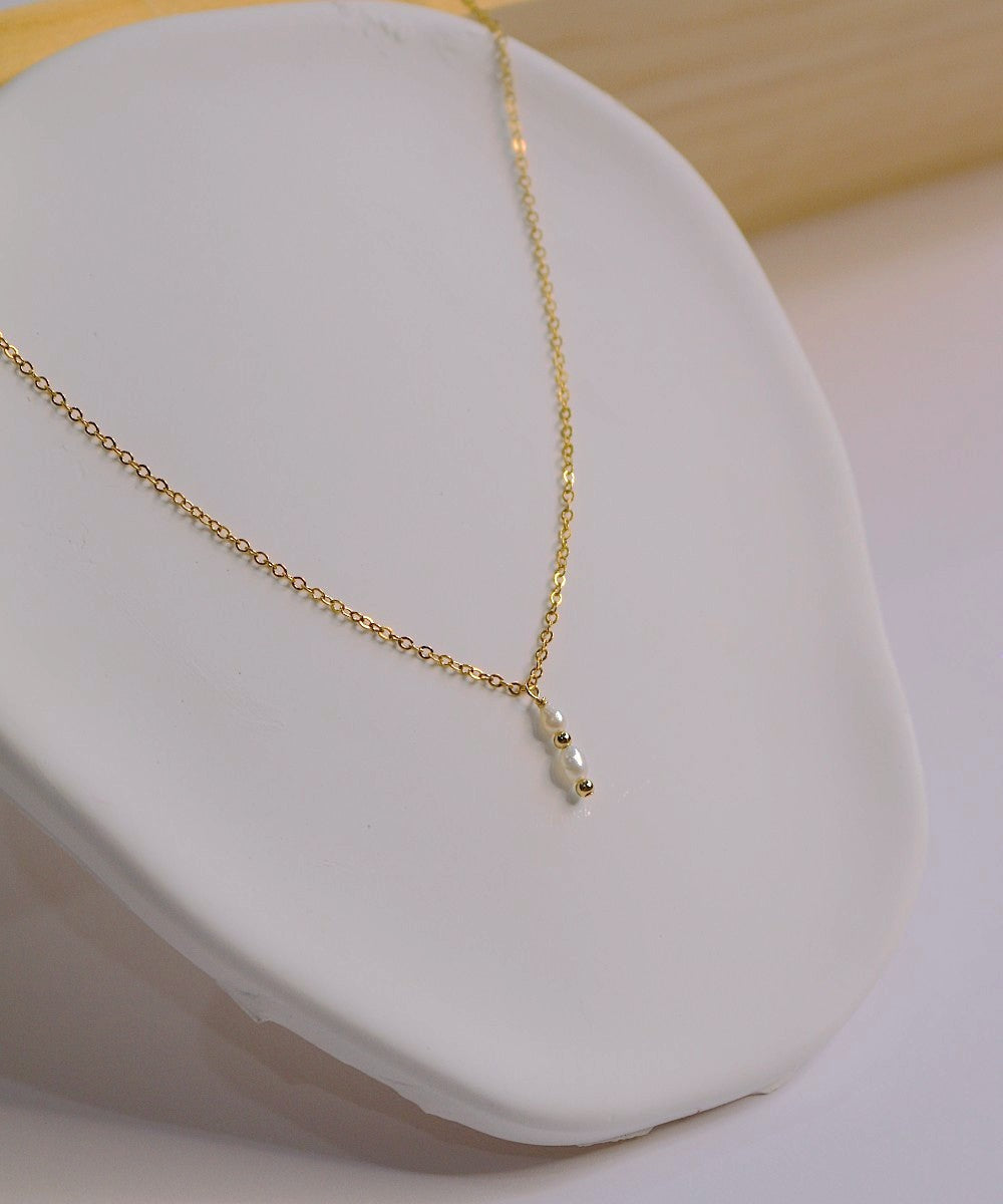 Golden Whisper Pearl Necklace