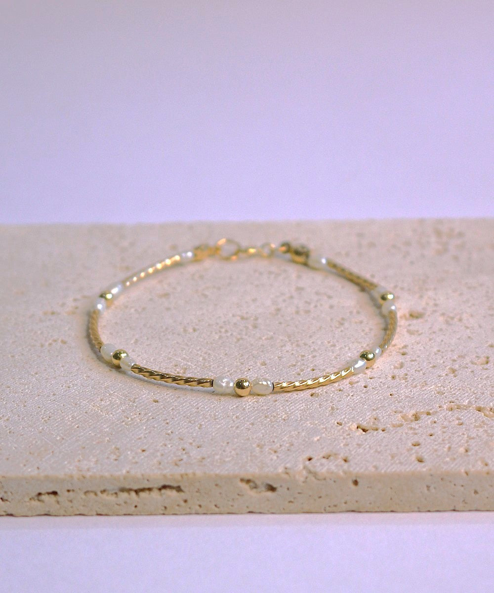 Timeless Gold Bracelet