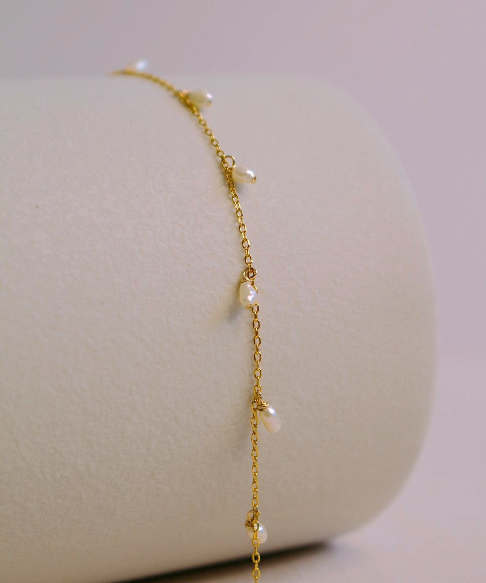 Celeste Drifting Pearl Bracelet